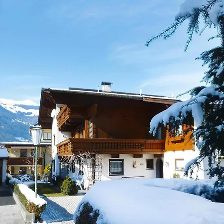 Apartment In Zillertal Near Spieljochbahn, Cleaning Included Fuegen