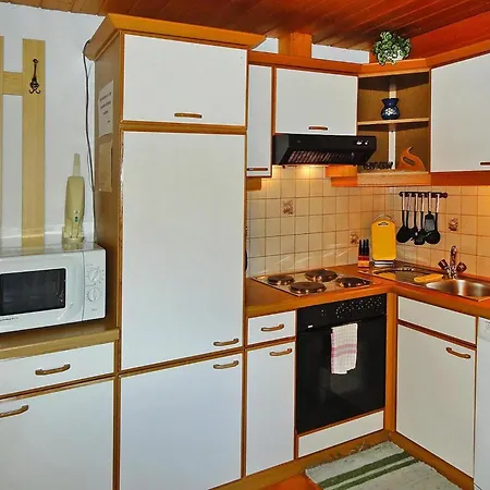 Apartment In Zillertal Near Spieljochbahn, Cleaning Included Fuegen